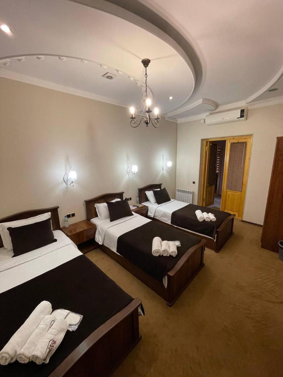 "S E A S O N S" Apartment Samarkand Luaran gambar