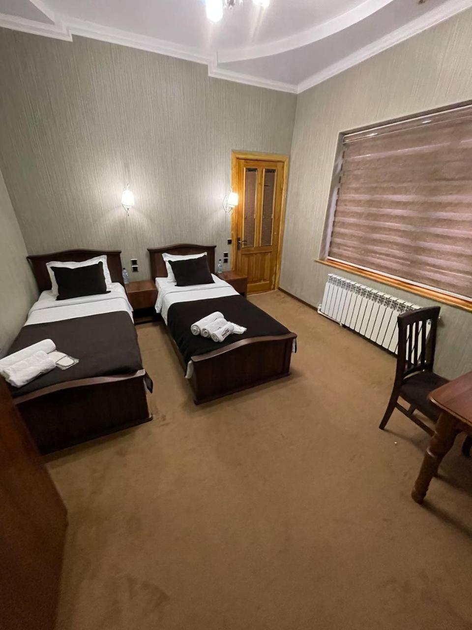 "S E A S O N S" Apartment Samarkand Luaran gambar