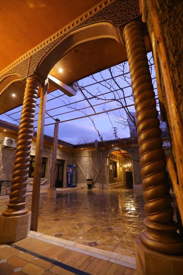 "S E A S O N S" Apartment Samarkand Luaran gambar