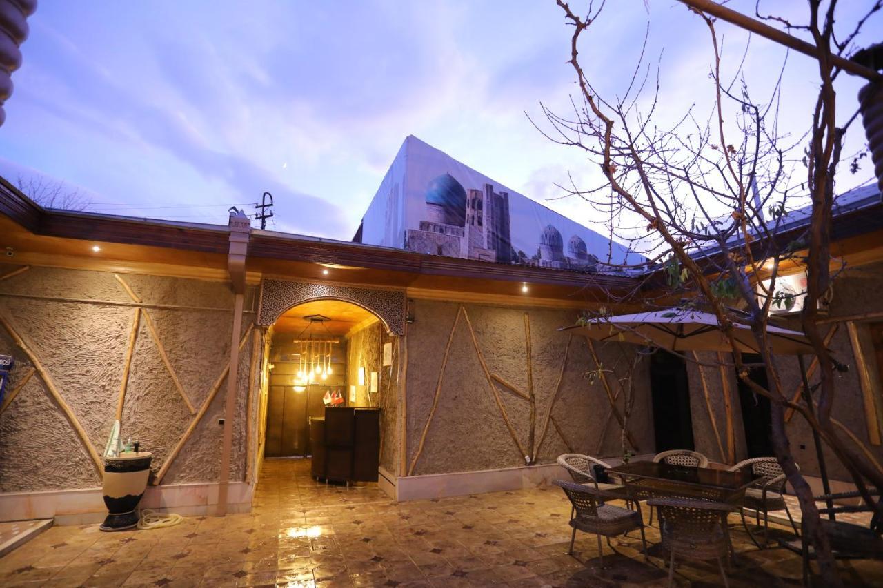 "S E A S O N S" Apartment Samarkand Luaran gambar